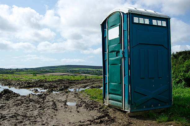 Best Portable Restroom Servicing (Cleaning and Restocking)  in Boron, CA